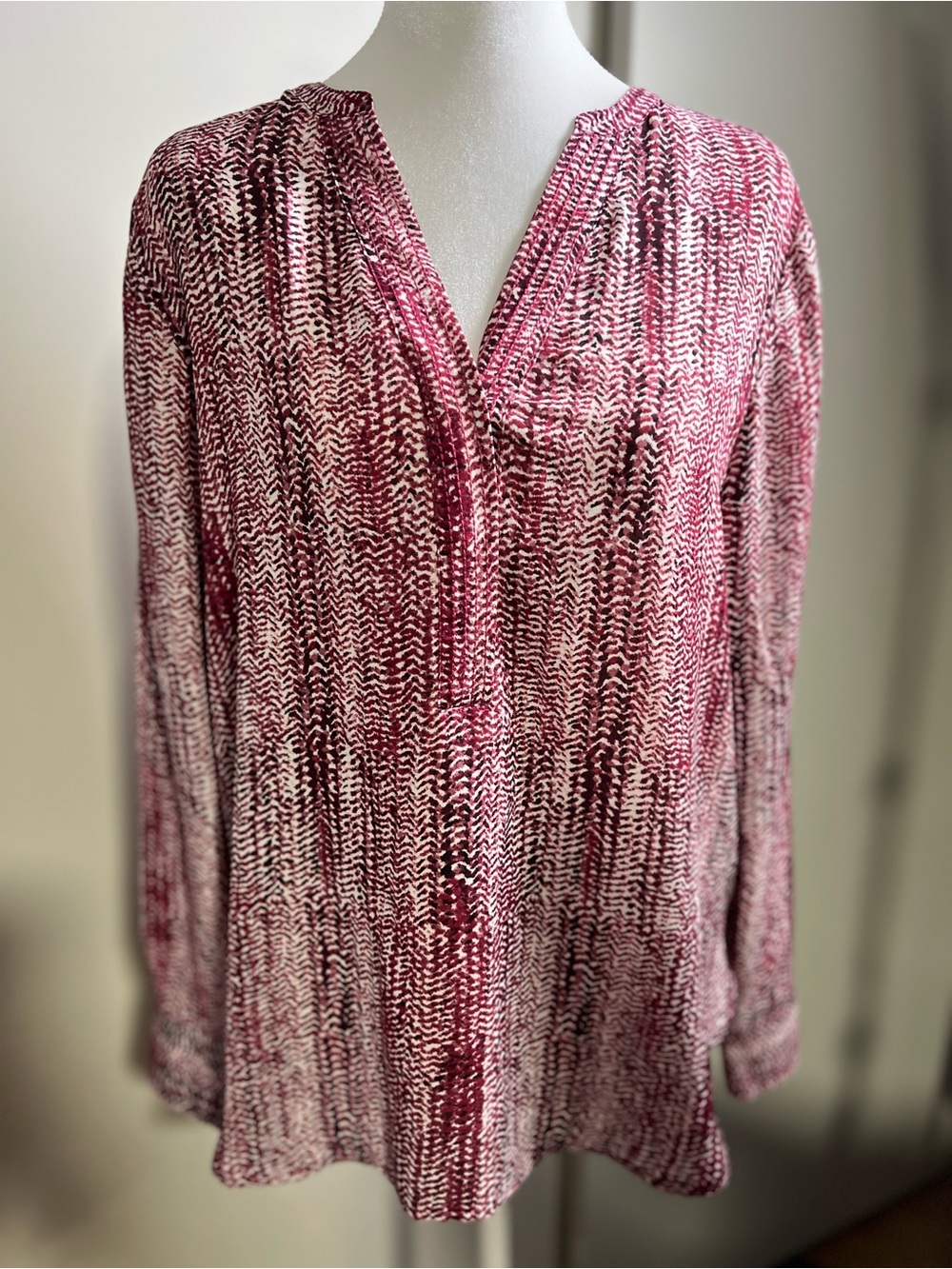 Violet & Claire Pink Patterned Split-Neck Tunic